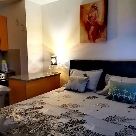 Apartment City アパート